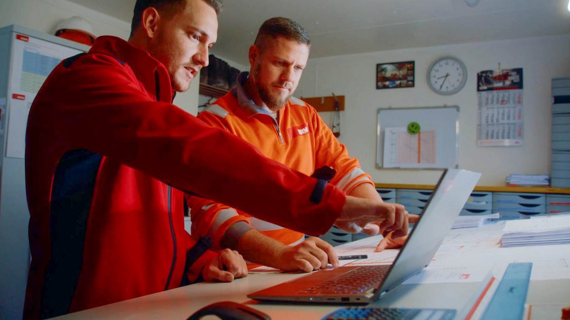 Bauführer weiterkommen mit ERNE 