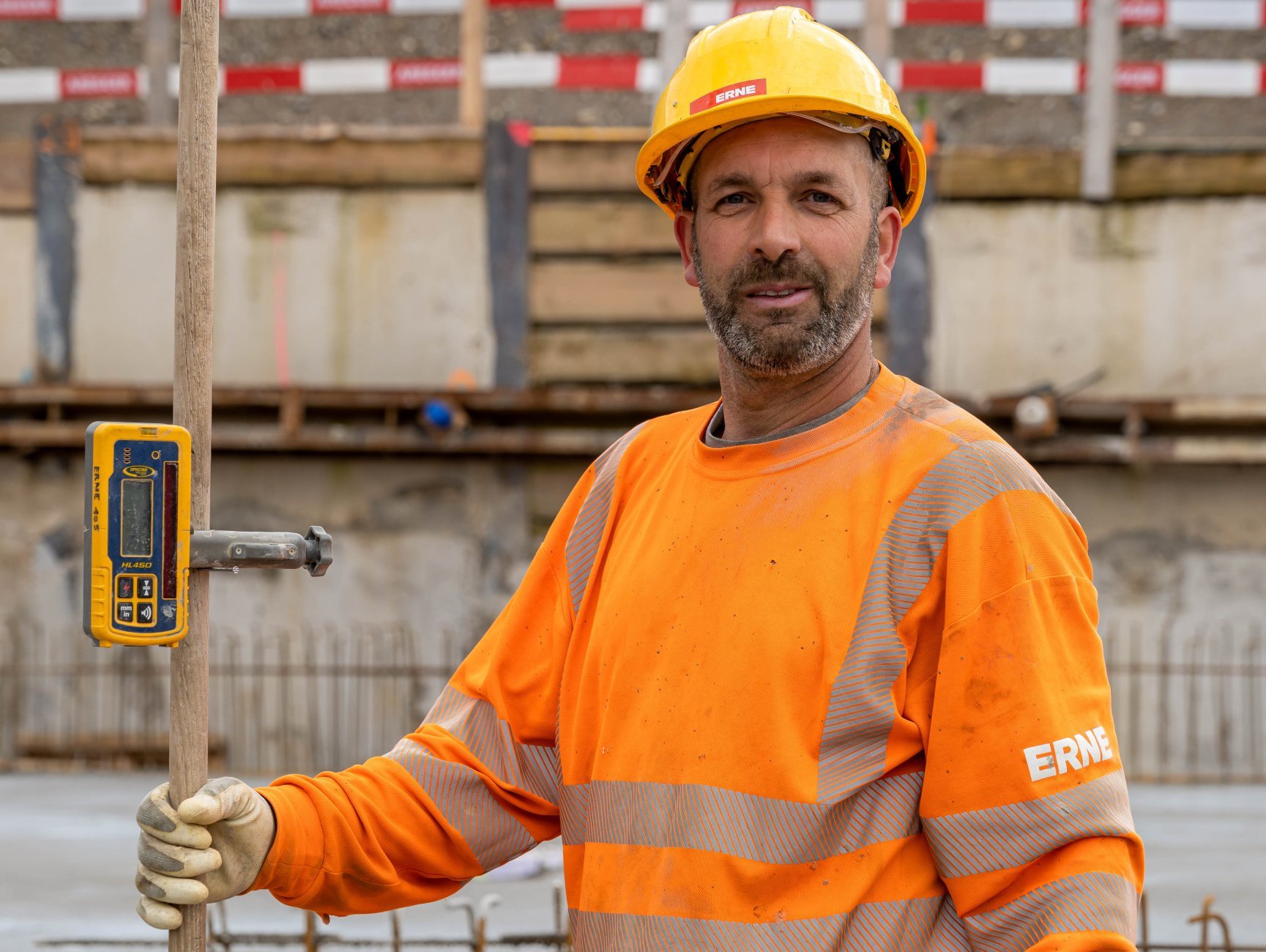 Gewerbebau ZWHATT Regensdorf Mitarbeiter